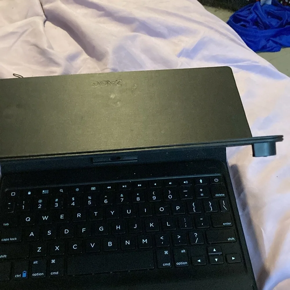 iPad Air 2 practically brand new